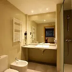 Hotel Aginaga Hotela Usúrbil